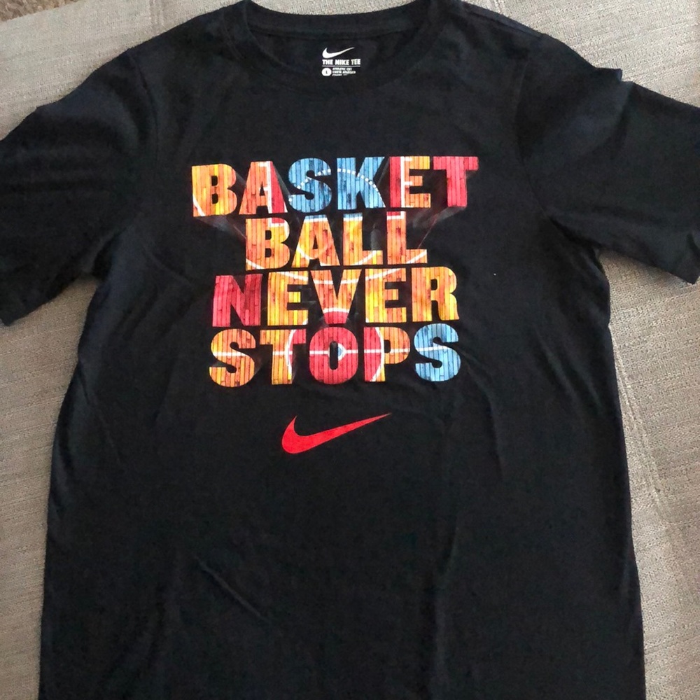 Youth Large Black Nike Shirt